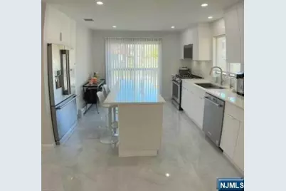 18 Short Street, Fort Lee, NJ 07024 - Photo 4