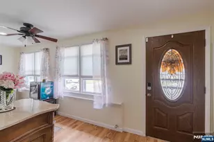 334 Travers Pl, Lyndhurst Township, NJ 07071 - Photo 4