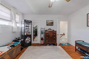 334 Travers Pl, Lyndhurst Township, NJ 07071 - Photo 18