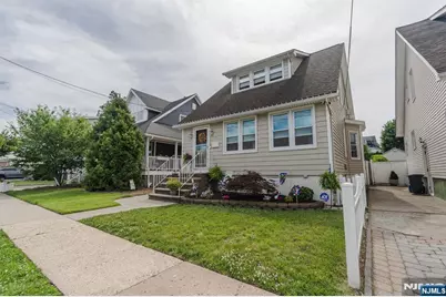 334 Travers Place, Lyndhurst Township, NJ 07071 - Photo 2