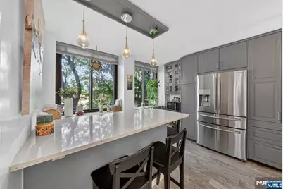 300 Winston L22 #L22, Cliffside Park, NJ 07010 - Photo 14