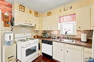 15 York Rd, North Arlington, NJ 07031 - Photo 14