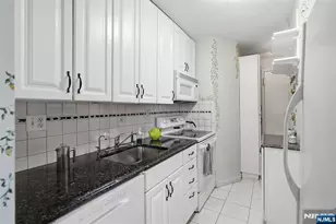 125 Prospect Ave 8C, Hackensack, NJ 07601 - Photo 12