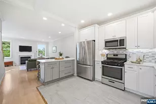 419 Hartford Dr 4020, Nutley, NJ 07110 - Photo 6