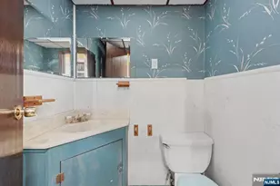 270 Snyder St, Orange, NJ 07050 - Photo 4