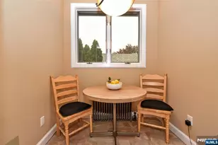 255 Pearsall Ave, Ridgewood, NJ 07450 - Photo 18