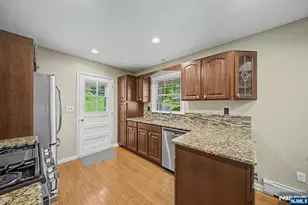 14 Arlington Dr, Denville, NJ 07834 - Photo 16