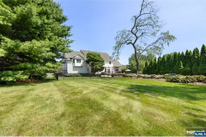 5 Sun Valley Way, Washington Township, NJ 07853 - Photo 34