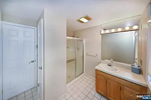 14-01 Floral Ave, Fair Lawn, NJ 07410 - Photo 16