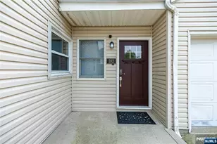 182 Coombs Dr, Paramus, NJ 07652 - Photo 6