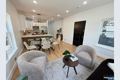 93 Melville Place, Irvington, NJ 07111 - Photo 6