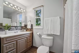 184 Beech St, Nutley, NJ 07110 - Photo 20