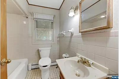 51 Laurel Drive, Wayne, NJ 07470 - Photo 20