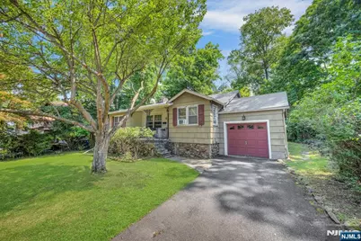 51 Laurel Drive, Wayne, NJ 07470 - Photo 2
