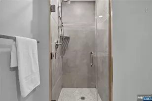 100 Eton Row 302, Weehawken, NJ 07086 - Photo 30