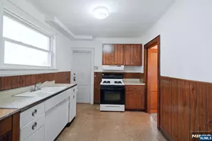 155 Berkshire Pl, Irvington, NJ 07111 - Photo 4