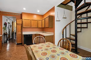70 Elm St, Montclair, NJ 07042 - Photo 10