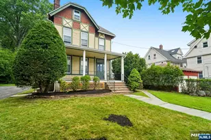 70 Elm St, Montclair, NJ 07042 - Photo 2