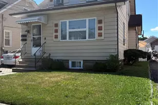 21 Civic Pl, Bloomfield, NJ 07003 - Photo 2