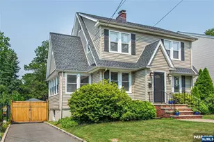 52 Linden Ave, Verona, NJ 07044 - Photo 2