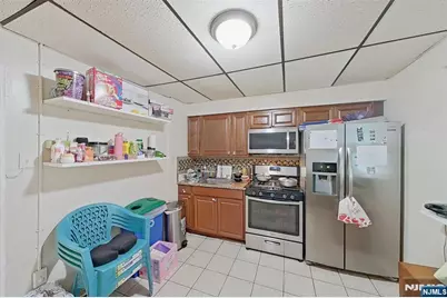 19 Linden Avenue, Belleville, NJ 07109 - Photo 14