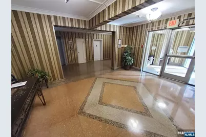 2330 Linwood Avenue 2D #2D, Fort Lee, NJ 07024 - Photo 4