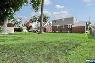 120 E 54th St, Elmwood Park, NJ 07407 - Photo 32