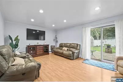 44 Parkway Avenue, Clifton, NJ 07011 - Photo 14