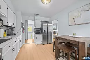 44 Parkway Ave, Clifton, NJ 07011 - Photo 8
