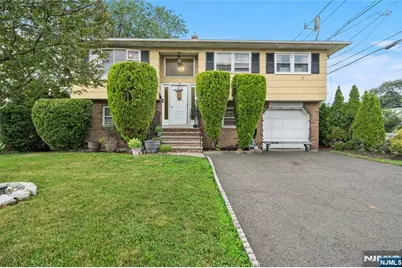 44 Parkway Avenue, Clifton, NJ 07011 - Photo 2