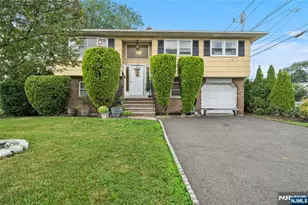 44 Parkway Ave, Clifton, NJ 07011 - Photo 2