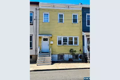 16 Crittenden Street, Newark, NJ 07104 - Photo 1