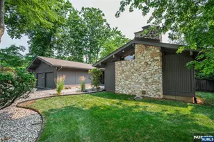 10 Reed Ct, Wayne, NJ 07470 - Photo 2