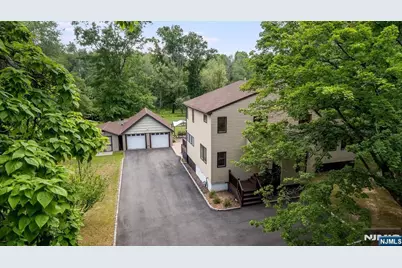 62 Two Bridges Road, Lincoln Park, NJ 07035 - Photo 2