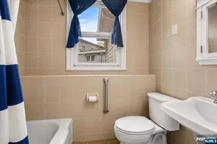 1009 Paterson Plank Rd, North Bergen, NJ 07047 - Photo 14