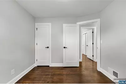 429 Wheatsheaf Road, Roselle, NJ 07203 - Photo 18