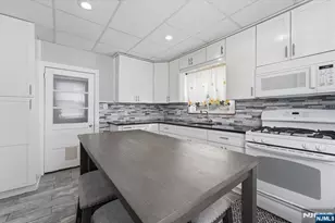 233 Maple St, Kearny, NJ 07032 - Photo 14