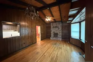 1008 Windsor Rd, Teaneck Township, NJ 07666 - Photo 8