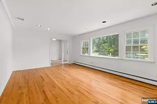 619 Cadmus Ct, Teaneck Township, NJ 07666 - Photo 6