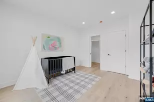 39 Feldman Ct, Paramus, NJ 07652 - Photo 34