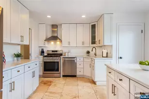 15 Aka 15 Bogert Pl, Clifton, NJ 07013 - Photo 8