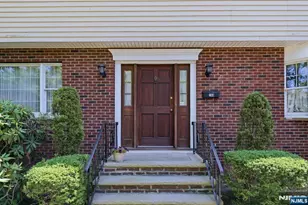 288 Montana St, Paramus, NJ 07652 - Photo 2