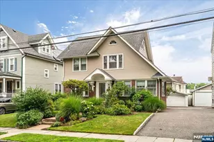 217 Mountain Wy, Rutherford, NJ 07070 - Photo 2