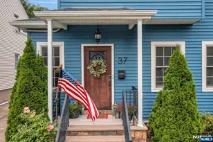 37 Elston St, Bloomfield, NJ 07003 - Photo 2