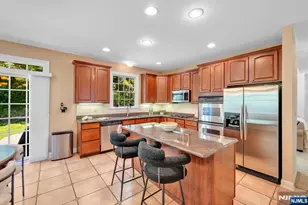 206 Van Buren Dr, Paramus, NJ 07652 - Photo 20