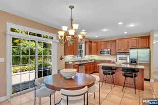 206 Van Buren Dr, Paramus, NJ 07652 - Photo 18