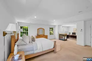 206 Van Buren Dr, Paramus, NJ 07652 - Photo 32