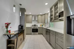 9 Brookstone Cir, Parsippany, NJ 07950 - Photo 18