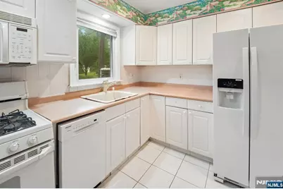 46 Lidgerwood Parkway, Morristown, NJ 07960 - Photo 8