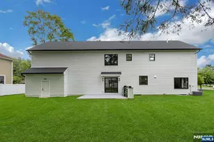 25 Charles Pl, Old Tappan, NJ 07675 - Photo 6
